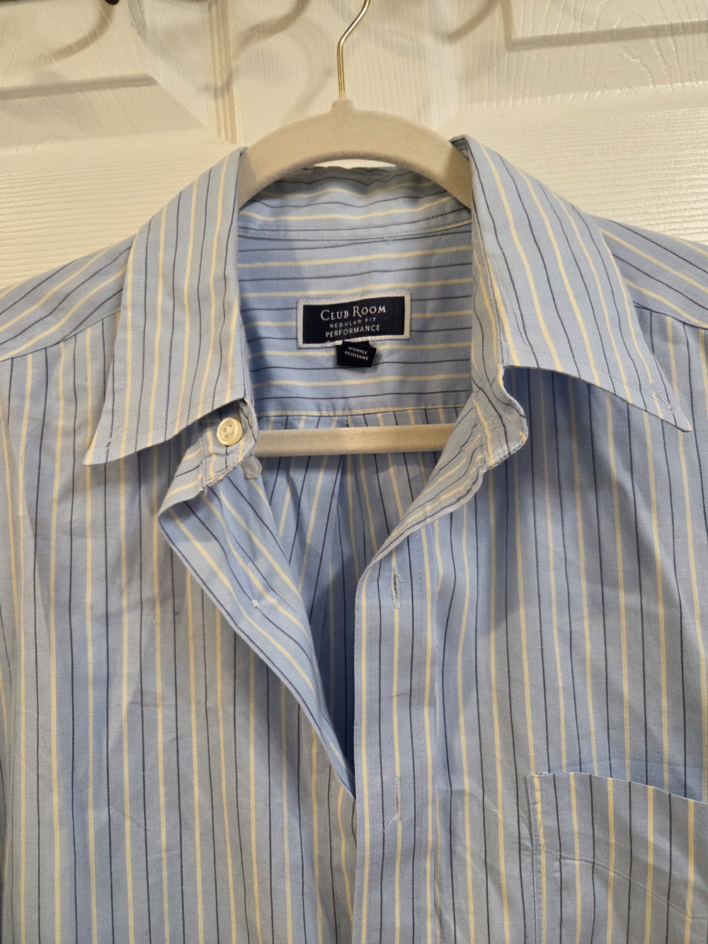Club Room Light Blue and White Striped Men's Dress Shirt